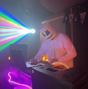 Meet your Posher, Michael